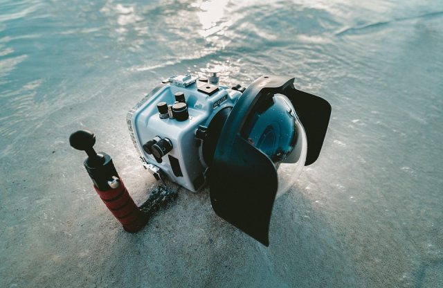 海辺の防水カメラ