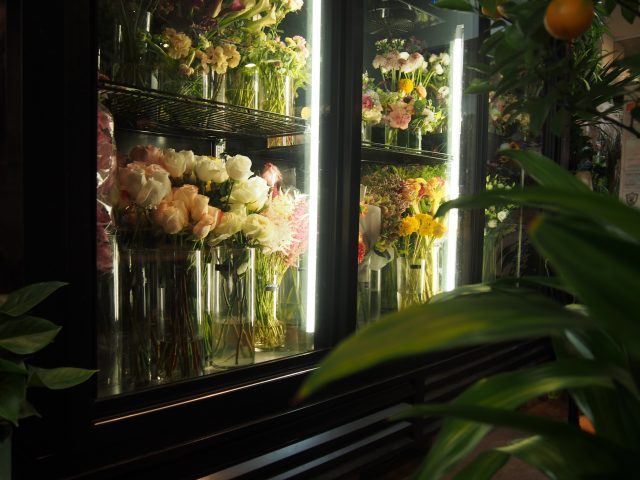 Remi Flower Coffee ニューヨークの花屋とカフェの融合空間 Maare